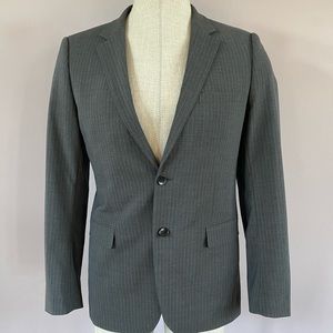 Theory men’s pin stripe suit size 40R